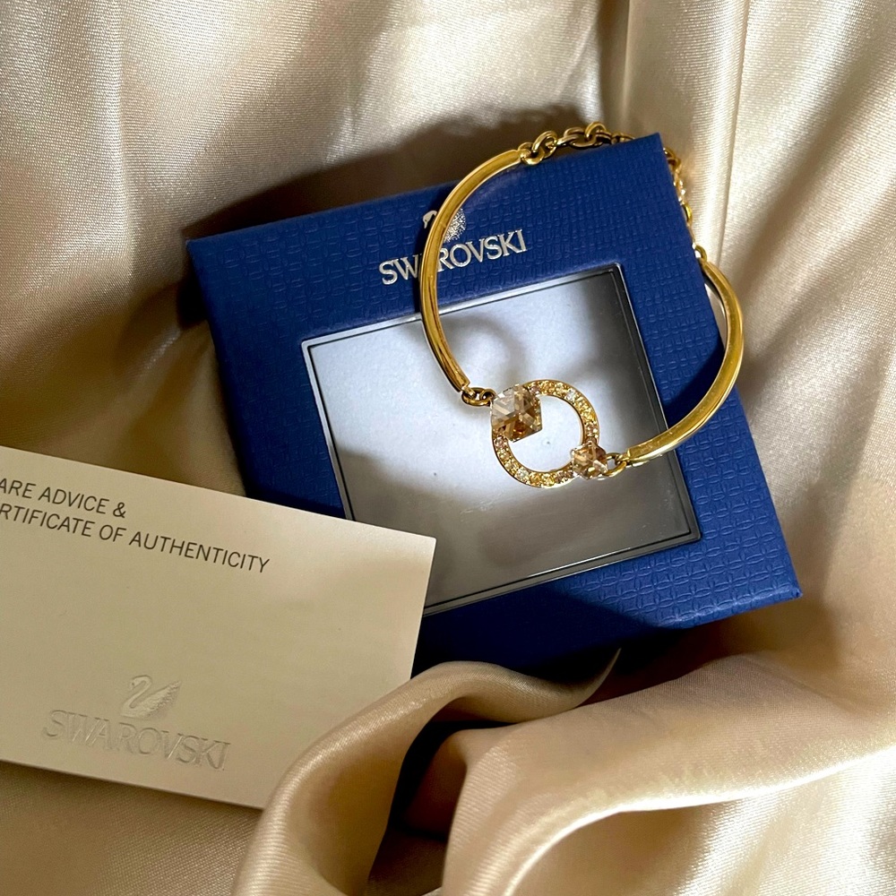 Swarovski crystal gold tone bangle bracelet